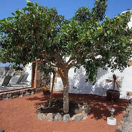 Caserio Leandro Ii Villa Tias