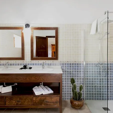 Caserio Leandro Ii Villa *