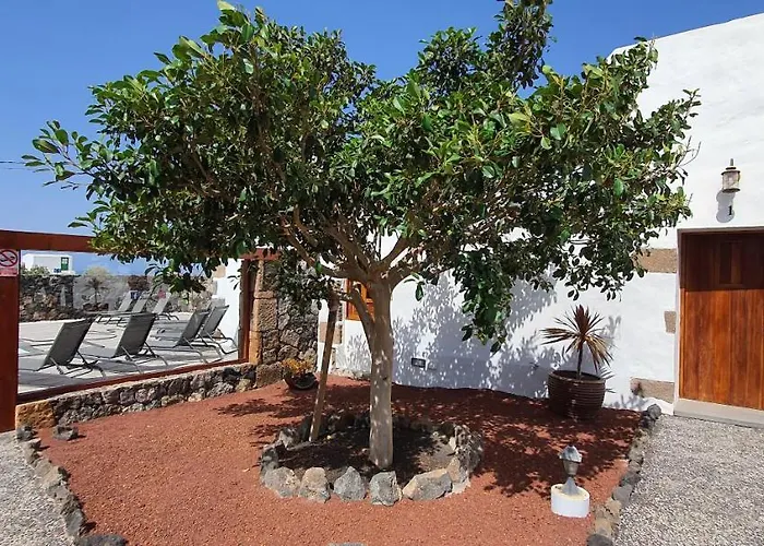 Caserio Leandro Ii Villa Tías