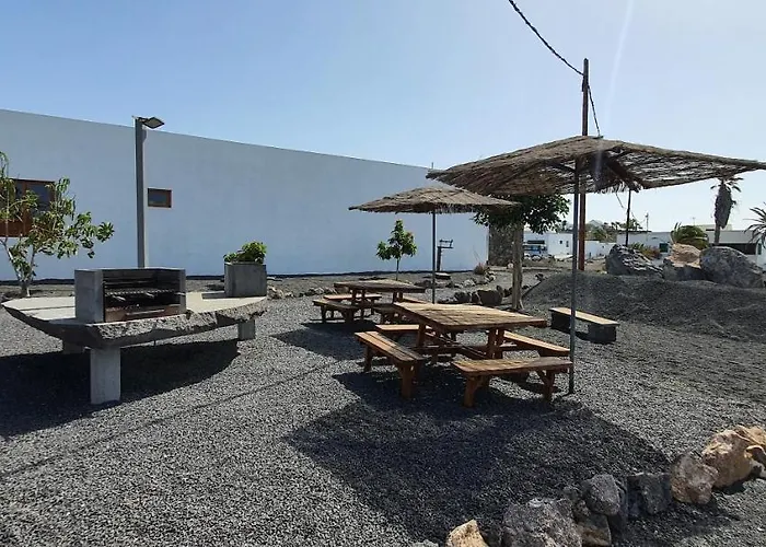 Caserio Leandro Ii Tías